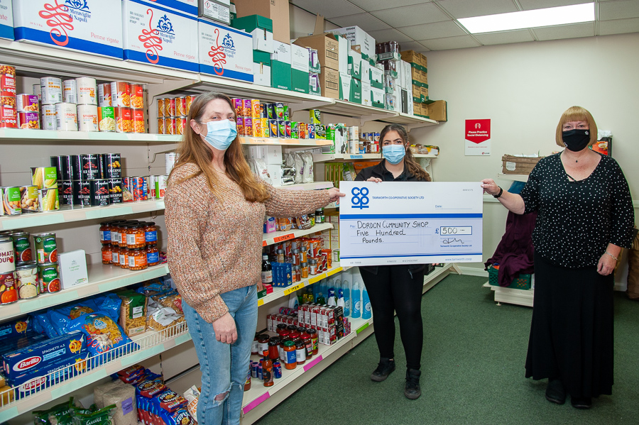 Tamworth Co-op donation helps community food store to stock up