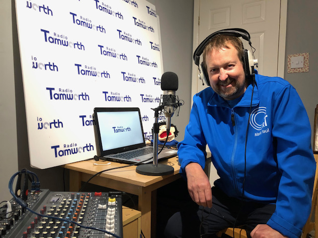 Dosthill Co-op shoppers’ generous donation is music to the ears of Radio Tamworth