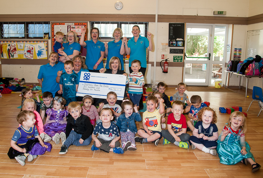 Dosthill Brownies celebrate windfall from Tamworth Co-op