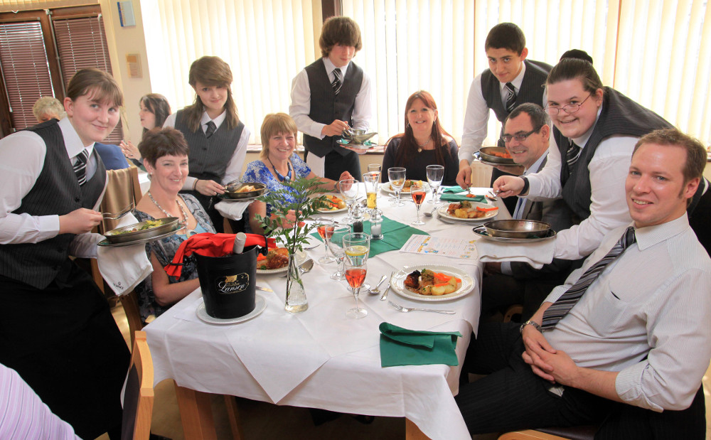 Tamworth Co-op and college serve up a treat for CRUSE