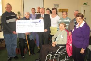 Tamworth Co-op bonus to stroke support group